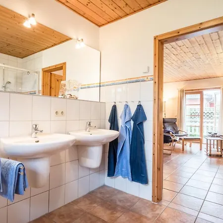 Nyaraló Blaue Haus In Nieby