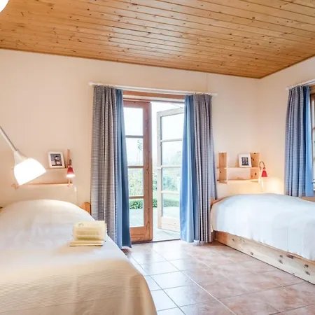 Blaue Haus In Nieby * Nieby (Nieby, Schleswig-Flensburg)